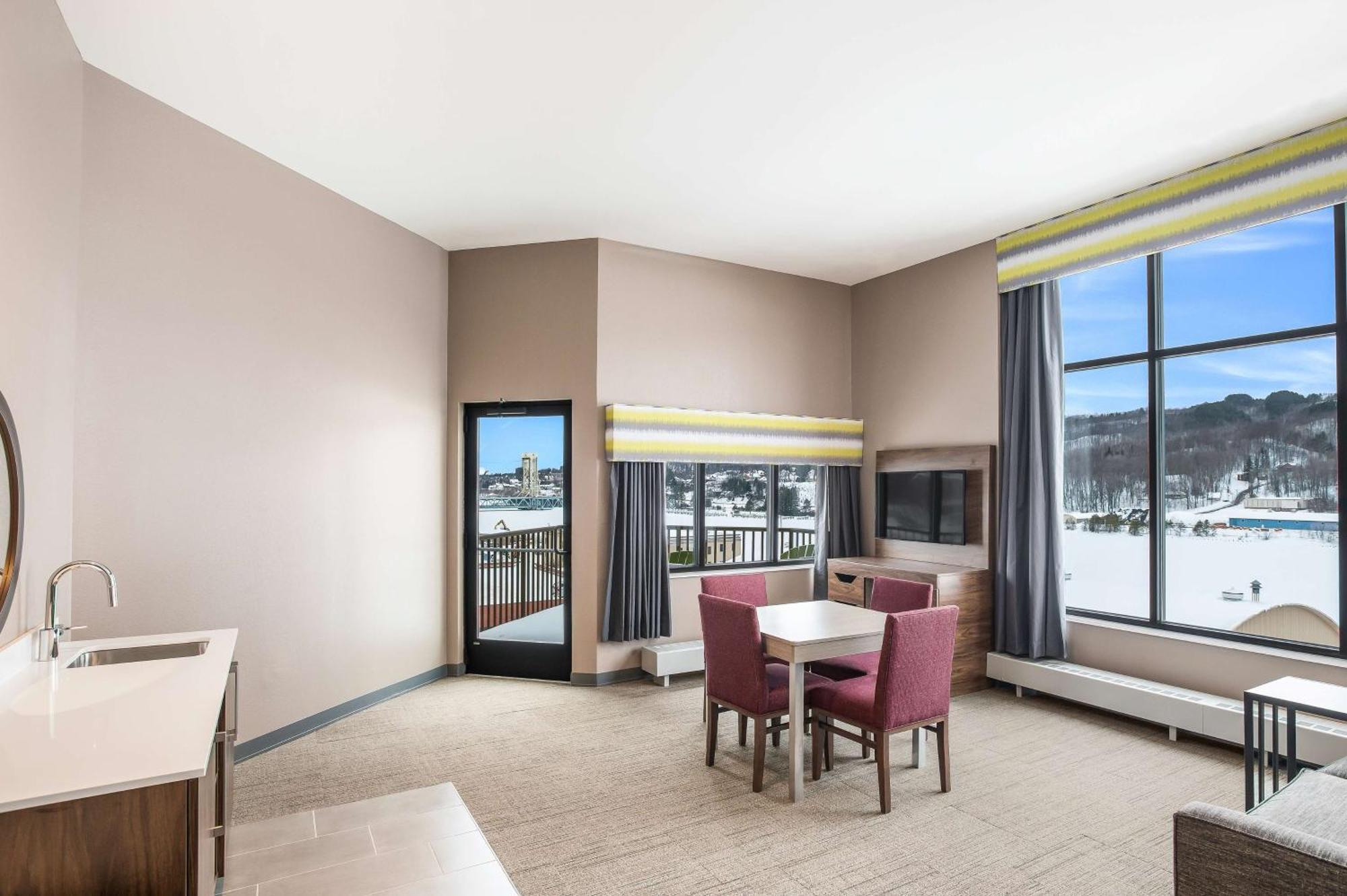 Hampton Inn & Suites هوتون المظهر الخارجي الصورة